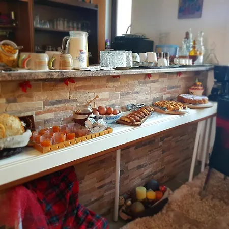 Petra & Elato Art فندق *