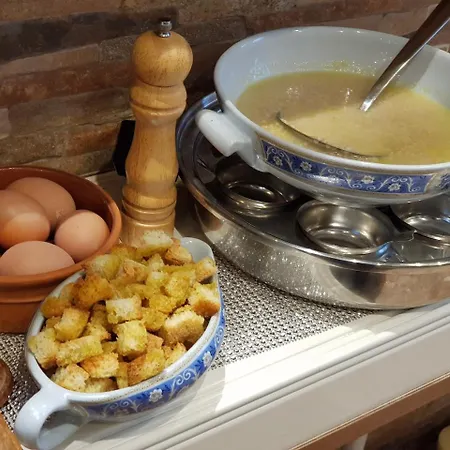 Petra & Elato Art فندق