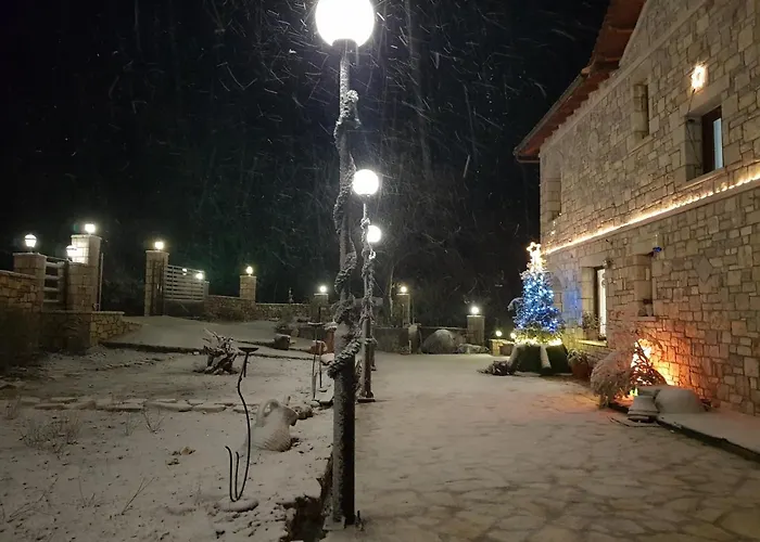 Petra & Elato Art Hotel Valtessiniko