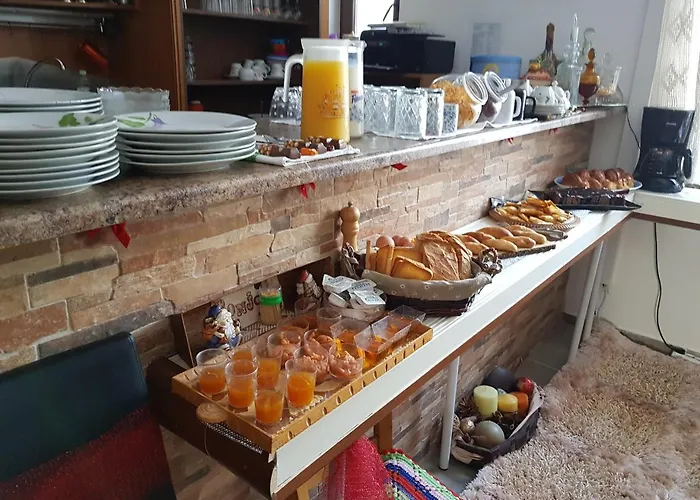 Petra & Elato Art Hotel Valtessiniko