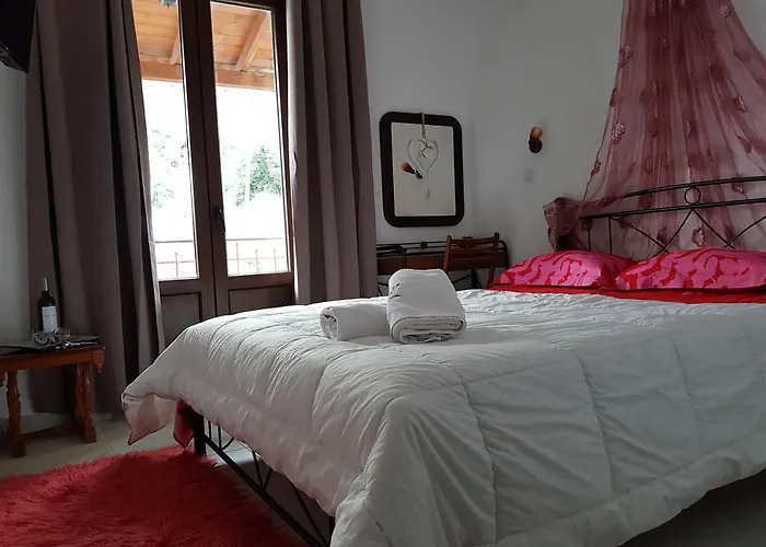 Petra & Elato Art Hotel *