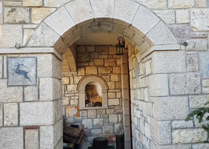 Petra & Elato Art Hotel Valtessiniko