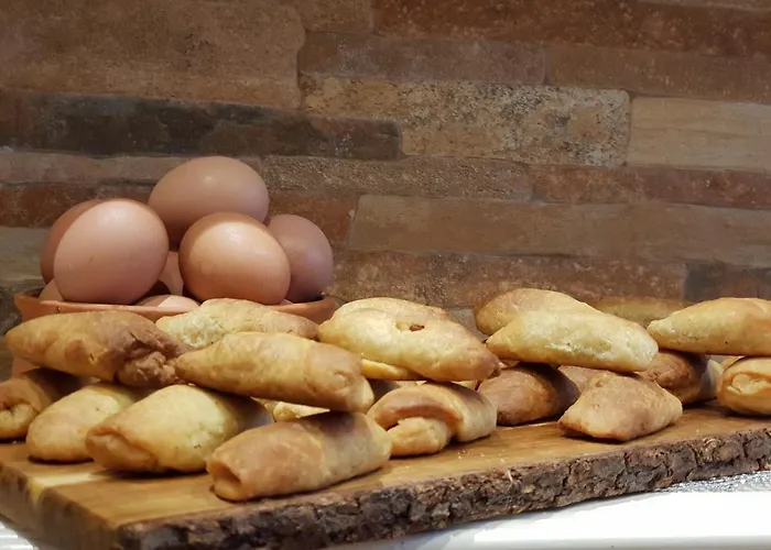 Petra & Elato Art * Valtessiniko