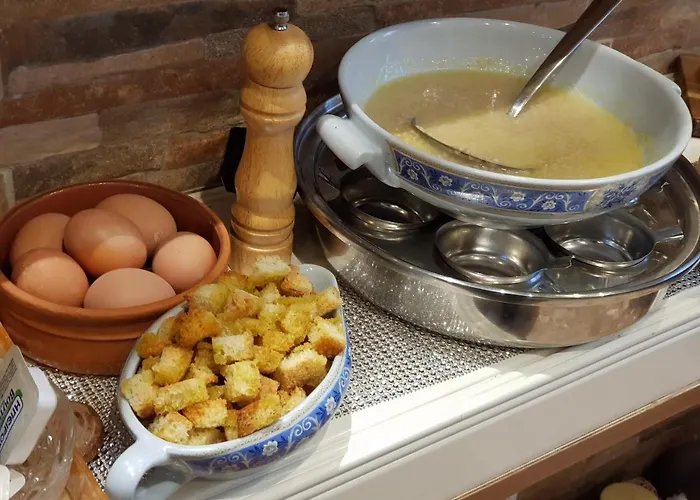 Petra & Elato Art Hotel