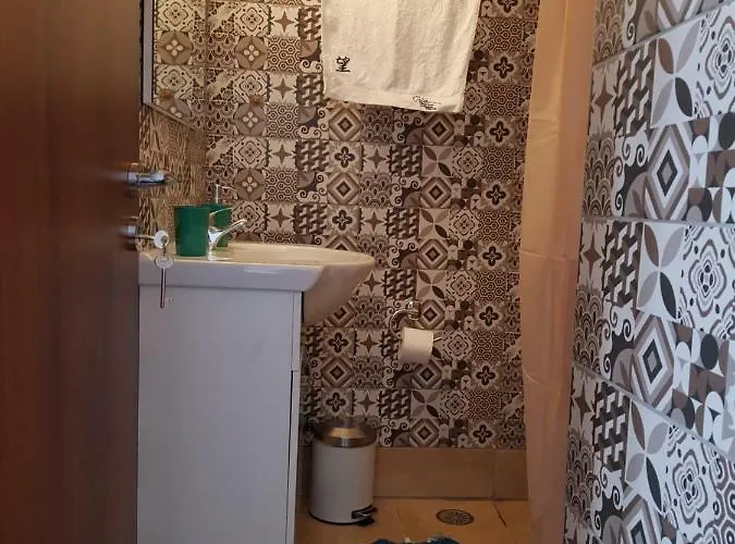 Hotel Petra & Elato Art Valtessiniko